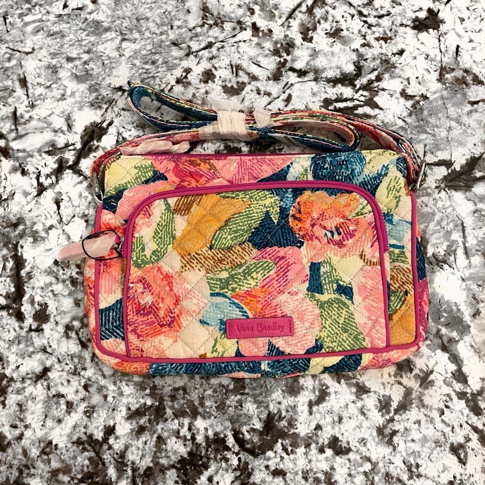 Brand new Vera Bradley purse with tag!